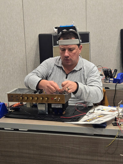 Build an amp with ANDY WOOD! - Amp Building Class - 5F1 Tweed Champ Style Tube Amp!