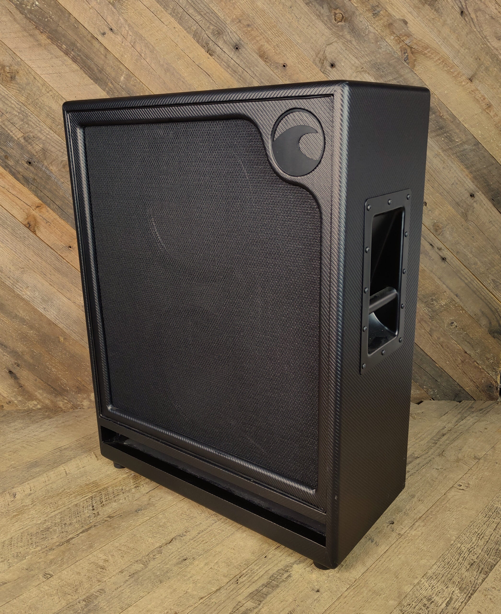 2X12 OS-DUSTIE WARING VERTICAL WAVE CABINET